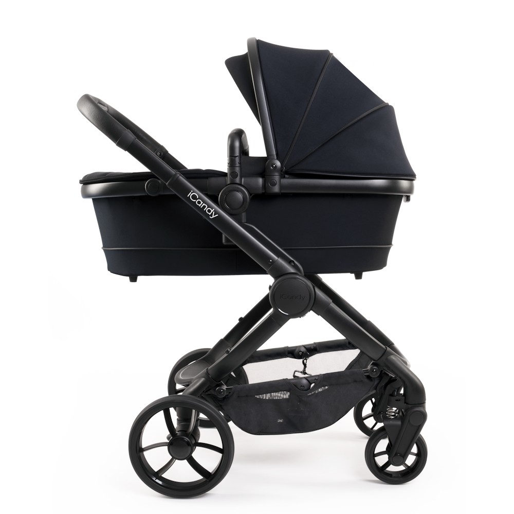 iCandy Peach 7 Black Edition with the bassinet